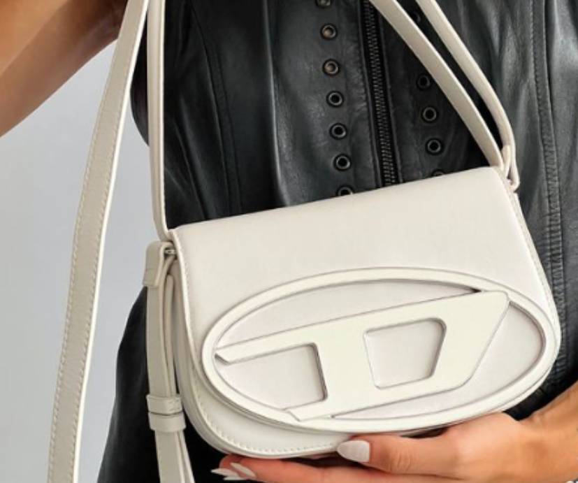 Foto de bolsa Diesel 1DR.