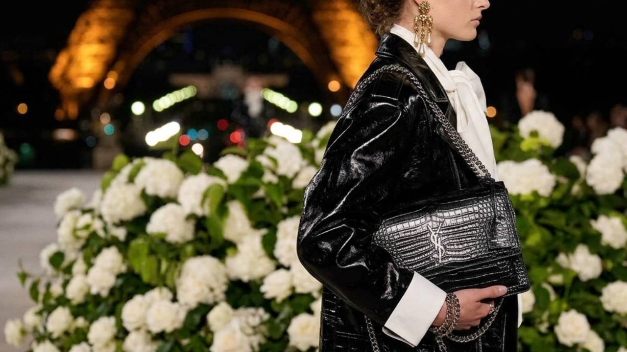 Saint Laurent Inverno 2026/27: Análise Completa do Desfile na Paris Fashion Week.