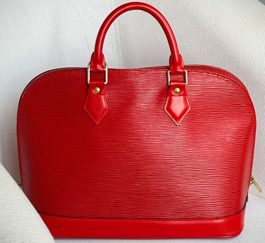 Foto  Bolsa Louis Vuitton Alma de couro EPI sem monograma.