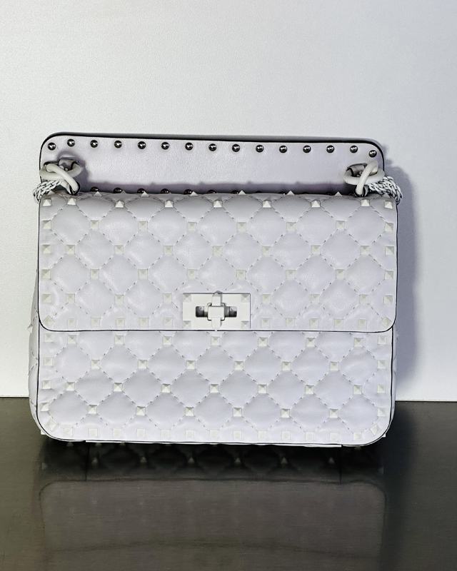 Bolsa Valentino Rockstud. Clique na imagem e confira mais modelos da marca!