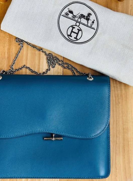 Foto da Catenina, uma das bolsas Hermès mais acessíveis do que a Birkin e a Kelly.