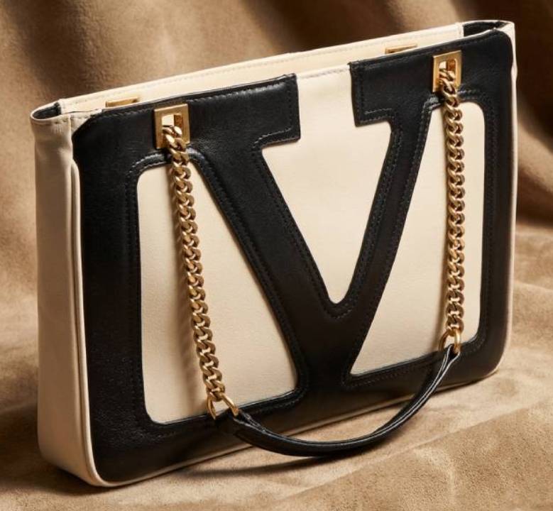 Foto de Bolsa Valentino Viva Superstar, um dos lançamentos mais recentes da maison já na fase Alessandro Michele.