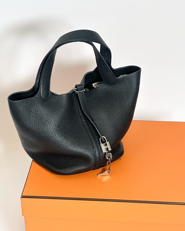 Foto de uma das bolsas hermès pouco comentadas: modelo Picotin Lock.