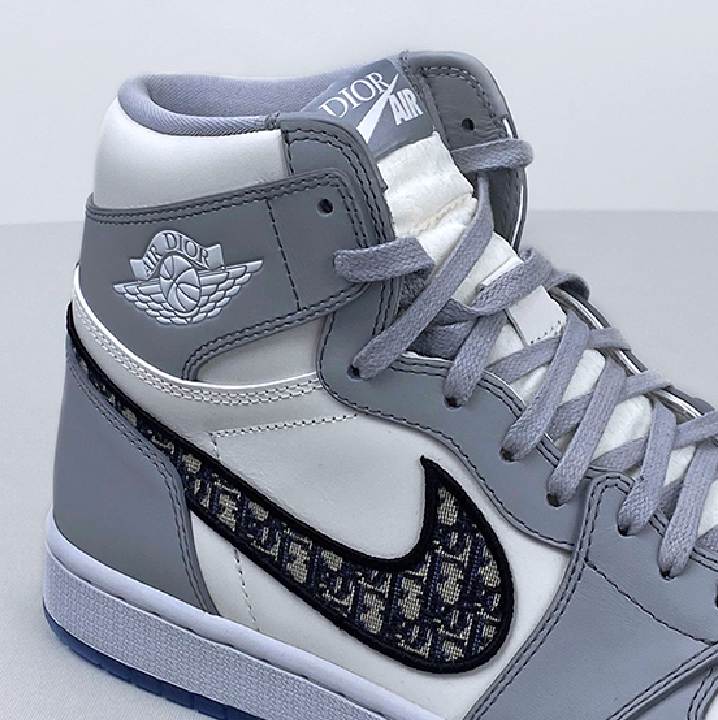 Tênis masculino Dior.