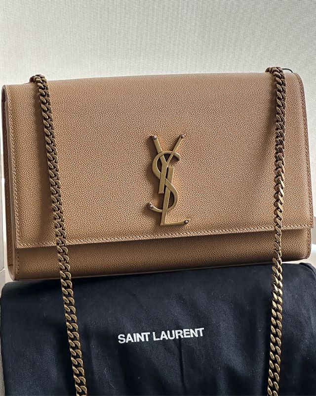 Bolsa Saint Laurent Kate seminova.