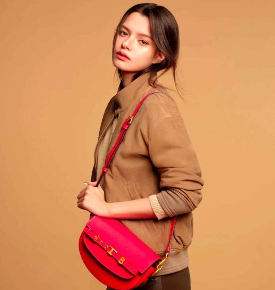 Rebecca Patricia Armstrong a embaixadora da Tod's 2026.