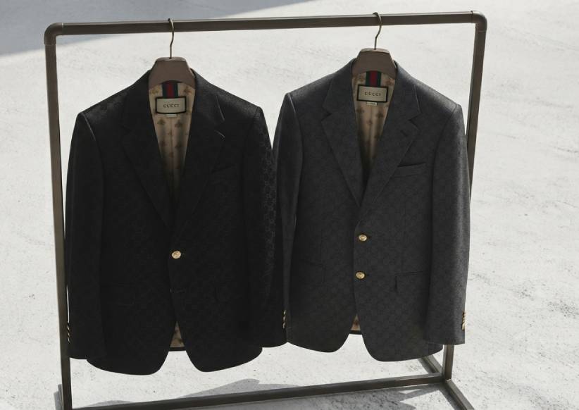 Blazer e terno masculino Gucci.