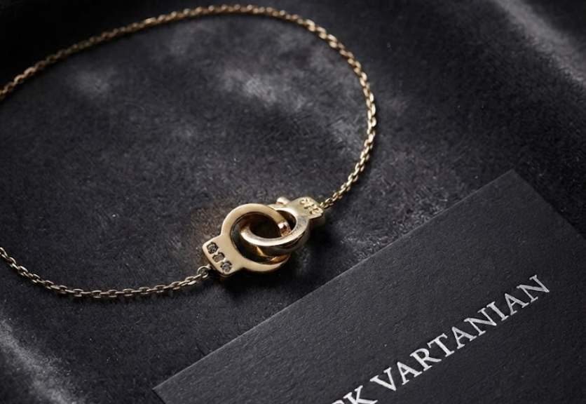 Pulseira algemas da marca Jack Vartanian na Second Hand Week 2026 Etiqueta Única.