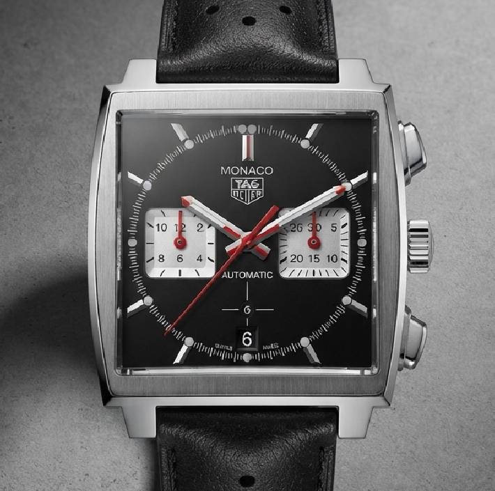 Foto de um relógio masculino TAG Heuer Monaco Automático 39mm usado.