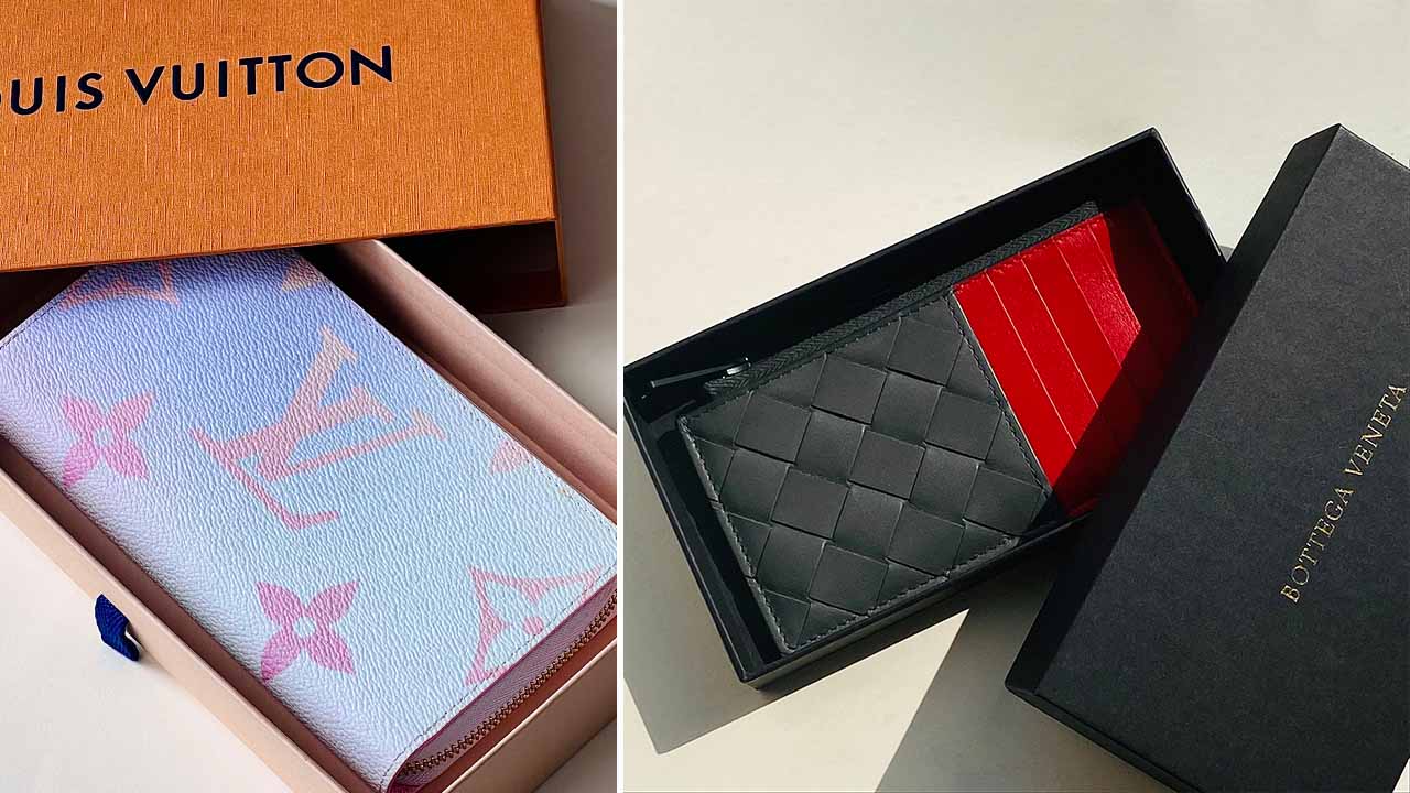 Foto de acessórios pequenos de luxo favoritos no mercado de seminovos: carteira louis vuitton monograma e porta-cartão Bottega Veneta intrecciato.