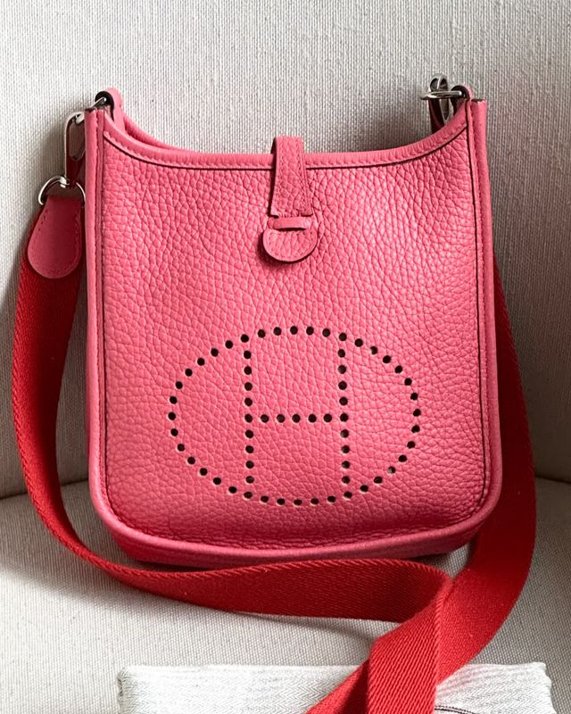 Bolsa Hermès Evelyne. Clique na imagem e confira mais modelos da marca!