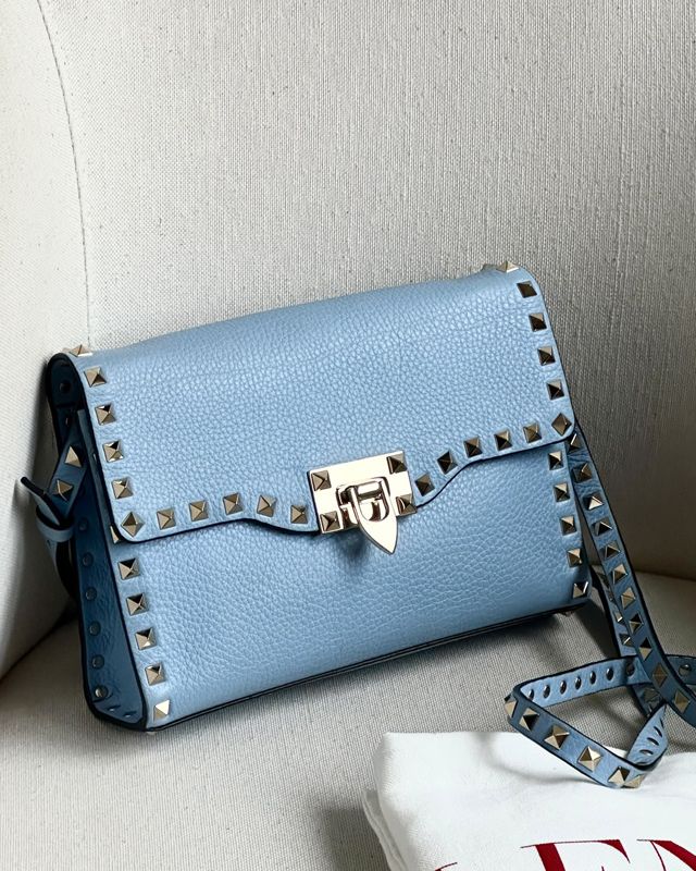 Bolsa Valentino Rockstud. Clique na imagem e confira mais modelos da marca!