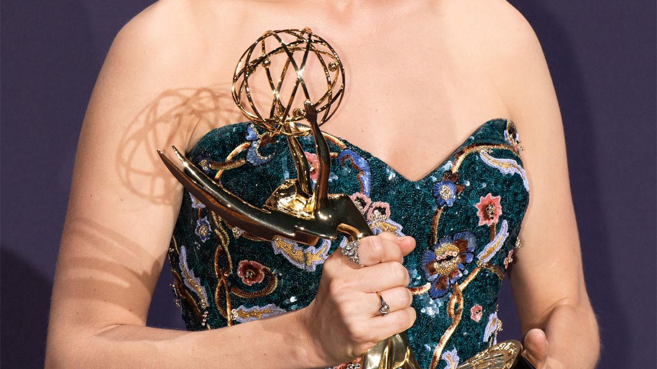 capa do post sobre top looks do emmy awards 2026