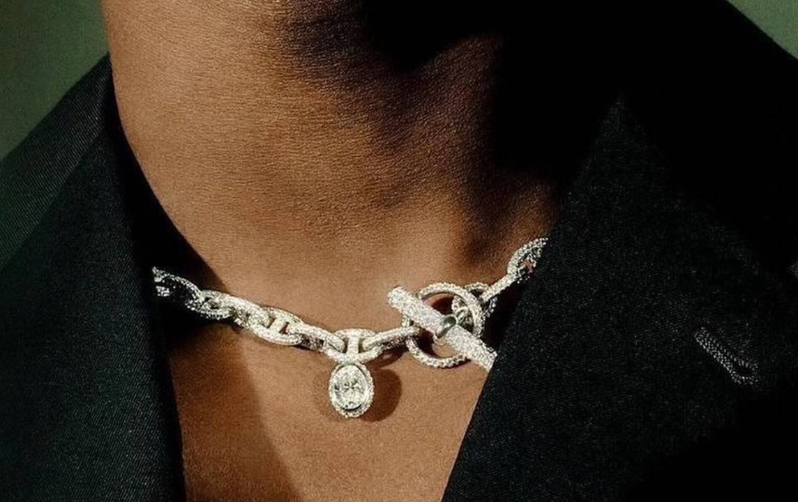 Colar de diamantes e pedras preciosas da grife de moda Hermès: coleção Chaîne d'Ancre.